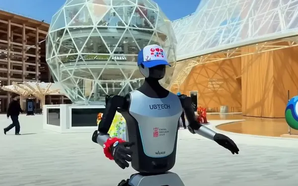 Het bizarre (of niet) 'noodplan' van de autofabrikanten: weg met EV's, leve de humanoïde robots