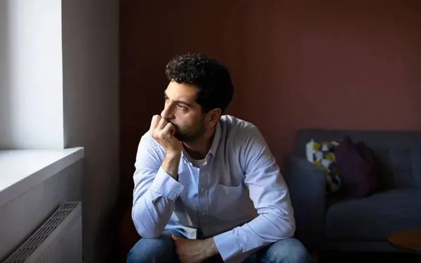 Steven (35) werd door zijn vrouw Karolien (30) gesmeekt om een open relatie: "Ik stemde toe, maar toen ging het dramatisch fout..."