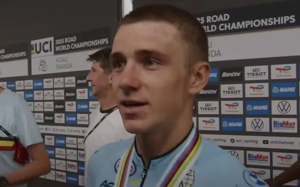 Nederlandse analist fileert Evenepoel na WK-zilver: "Een verwend nest... Een jankend kind, typisch kleutergedrag!"