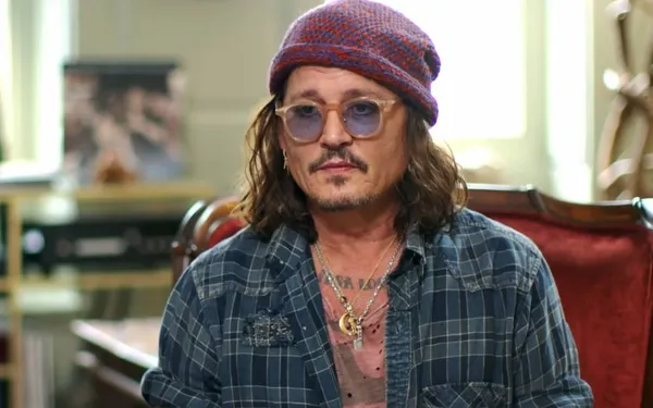 Johnny Depp onthult de bizarre manier waarop hij zijn maagdelijkheid verloor: "Ik had alles goed bestudeerd..."