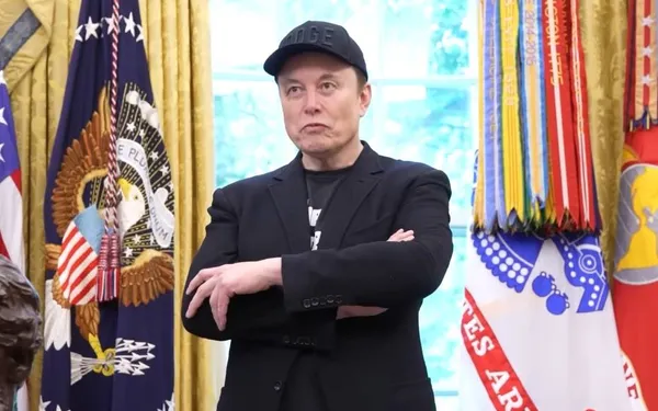 Bizarre oorlogsvoorspelling van Elon Musk doet het internet ontploffen van woede: "De vraag is alleen wanneer..."