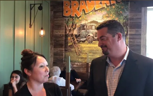 CEO die 1 miljard per jaar verdient onthult wat nieuwe werknemers altijd verbluft: "Ze kunnen amper geloven dat ik dit doe!"