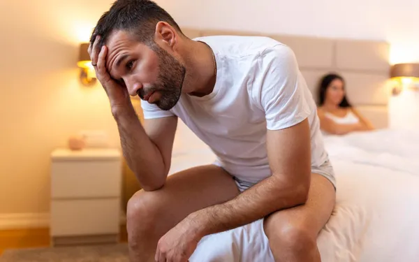 Tim (36) kocht een 'pikant' speeltje voor zijn vriendin: "Wat er daarna gebeurde, is een waar drama voor mij!"