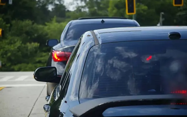 Opgelet, nu het kouder wordt: Vlaamse boete voor deze overtreding bedraagt €68, in Wallonië betaal je zelfs €130!