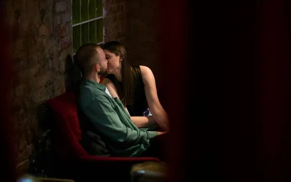 5 bizarre, 'pikante' verhalen die je amper kan geloven: "En ik maar roepen dat hij er niet meer in zat!"