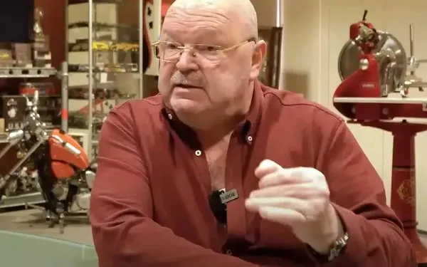 Ging hij een stap te ver? Michel Van den Brande haalt verwoestend uit naar Conner Rousseau: "Dan gade eraan!"