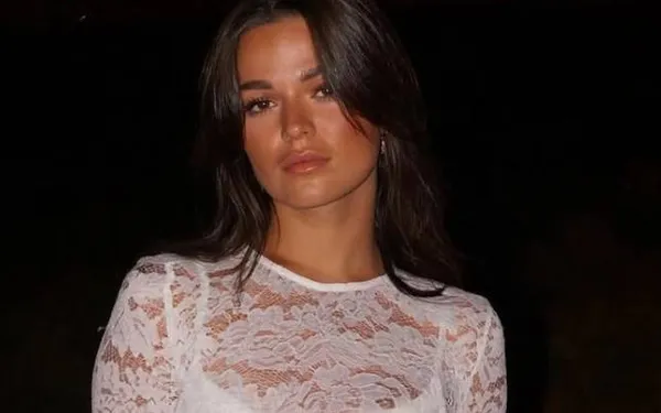 Vlaamse nachtegaal Pauline Slangen toont nog eens haar overheerlijke (en afgetrainde) lijf: "Hot stuff!" (foto's)