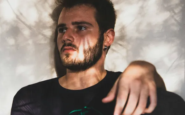 "Plots rukten mijn schoonmoeder en ik de kleren van elkaars lijf... En toen kwam mijn schoonbroer de kamer binnen!"