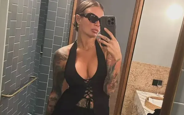 Evelyn heeft twee 'liefdesgrotjes', nu onthult ze hoe dat haar carrière een serieuze boost gaf