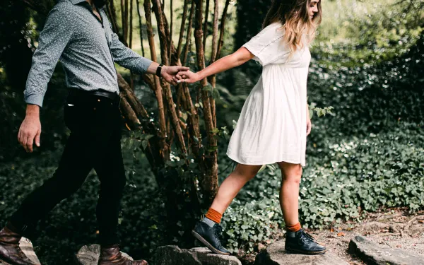 Oppassen geblazen: volgens astrologen gaan mensen met deze drie sterrenbeelden het meest vreemd!