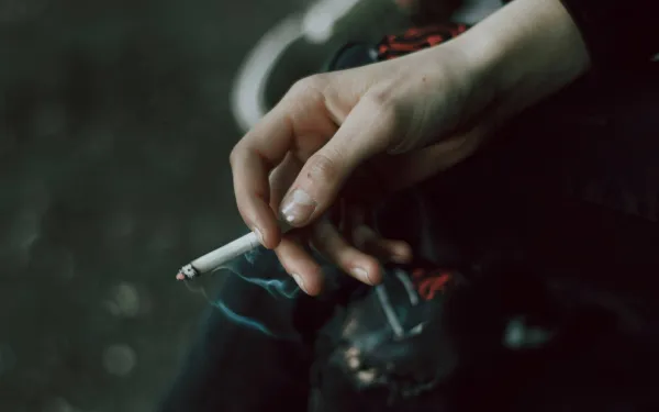 Deze gigantische boetes riskeren Belgische rokers vanaf nu: "Het hangt allemaal af van de situatie..."