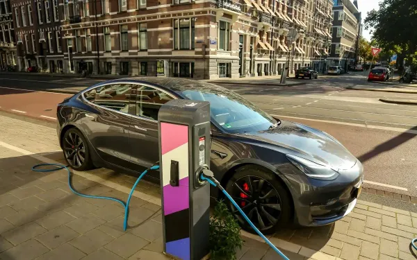 Tesla-eigenaar deelt zijn ervaringen: zo goed (of slecht) presteert zijn batterij nog na 250.000 km