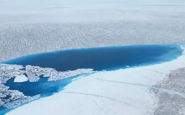 NASA (her)ontdekte een geheime militaire basis, bijgenaamd ‘stad onder het ijs’, verborgen onder Groenland