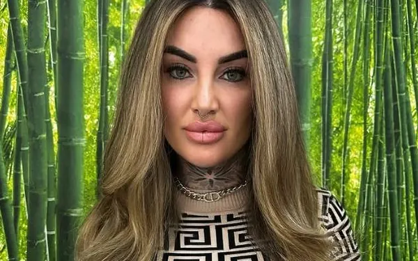 Ken je ze nog? Temptation-Rosanna zet (schaars gekleed) haar tattoos én billenwerk ferm in de kijker!