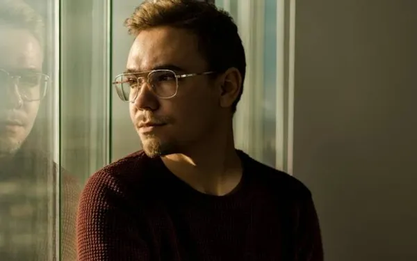 Bart ging naar het oudercontact van zijn zoon en was als laatste aan de beurt: "Het eindigde in de toiletten... met Lotte, zijn juf"