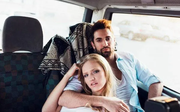 "Ik betrapte mijn vrouw en broer tijdens een potje wippen in de auto, maar dat was het ergste nog niet..."