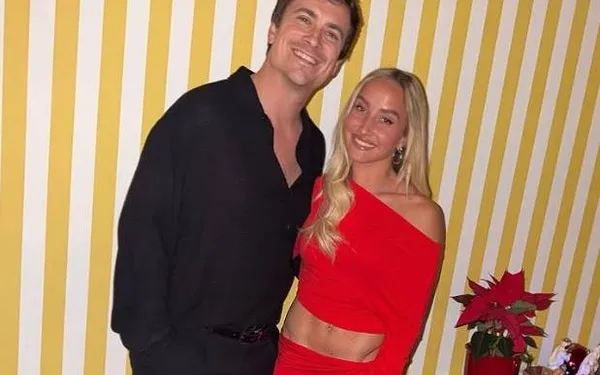 Niels Destadsbader vertoefde met vriendin Gill in exotische oorden... Daar zijn de bikinifoto's!