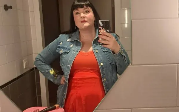 Daphne Agten doet boekje open over haar twee partners en 'wilde sessies' in bed: "Wel blij dat ik geen 20 meer ben..."