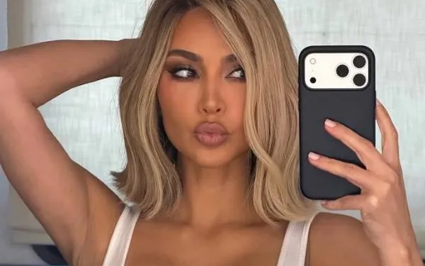 Kim Kardashian trekt naar het krachthonk, maar iedereen is vooral gefascineerd door twee andere 'gewichten' (foto's)