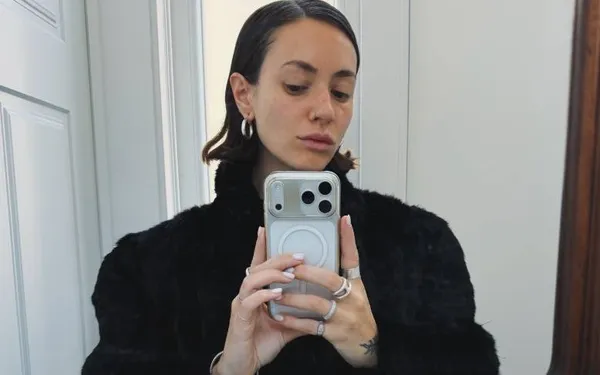 Jitske Van de Veire compleet in shock na grove opmerking over haar borsten: "Wat een zielige vent!"