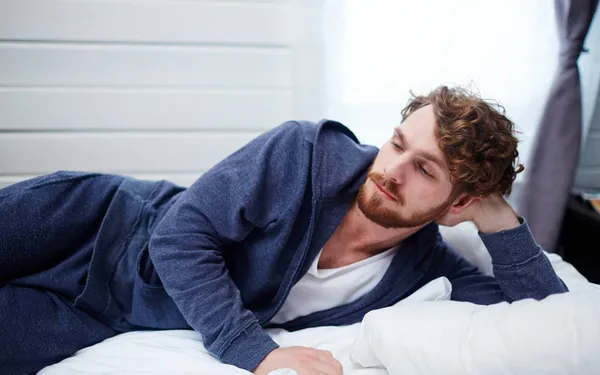 "Mijn vriendin vindt dat ik iets meer een drilboor moet zijn in bed... Ik ben geen geprogrammeerde seksrobot!"