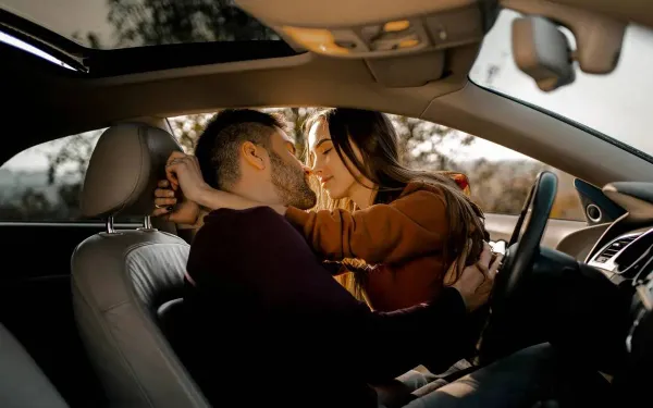 Nu 'hamstering' steeds populairder wordt: "Wij deden het... Ik streelde zijn dij en dan namen mijn lippen het over!"