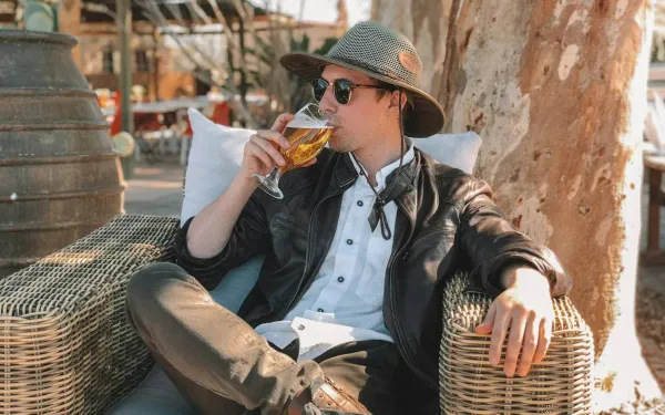 De exacte hoeveelheid alcohol die je moet drinken om 'aantrekkelijker' te worden voor anderen