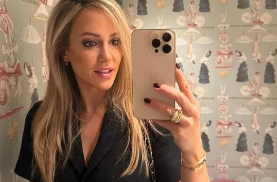 'Mol' Elisabet Haesevoets trakteert ons nog eens op zalige bikinifoto's: "Jij bent zo mooi!"