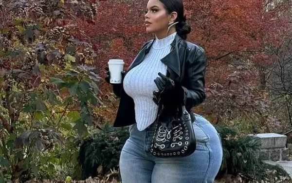 Gracie eist grotere vliegtuigstoelen omdat haar billenwerk te 'breed' is: "Geef ze gewoon grotere hersenen!"