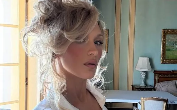 Wanneer supermodel Bella Hadid weer wat kleren uittrekt, dan gaan er flink wat alarmbellen af (foto's)