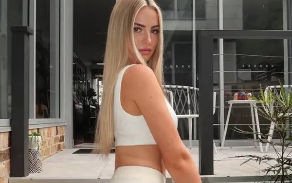 Om duimen en vingers bij af te likken: deze bikinifoto's van Hollandse klepper Jennifer zijn écht lekker!