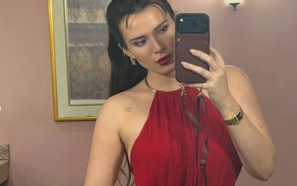 Voormalig Disney-sterretje (nu hete poes) Bella Thorne trakteert ons nog eens op 'toploze' kiekjes