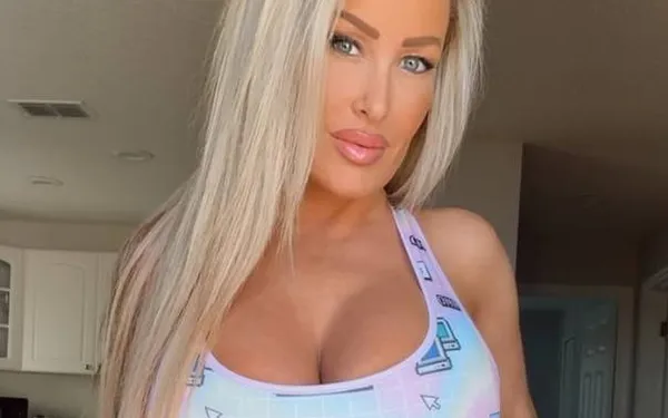Model onthult 'brutale' selectieprocedure voor Playboy Bunny — en het 'belachelijke' bedrag dat ze betaald kregen