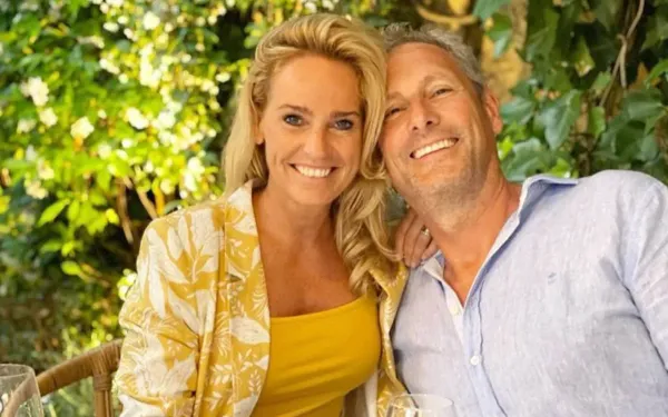 Ellen (48), de vrouw van Gert Verhulst, toont haar indrukwekkende lichaam in bikini (foto)