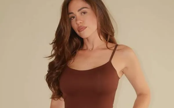 Sarah Puttemans toont haar hemelse lijf in lingerie: "Jij bent een bom!" (foto's)