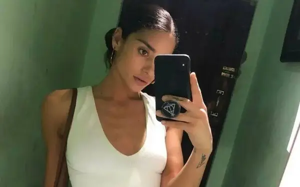 Bianca Van Damme, dochter van JC, laat ons nog eens likkebaarden met stomende bikinifoto's
