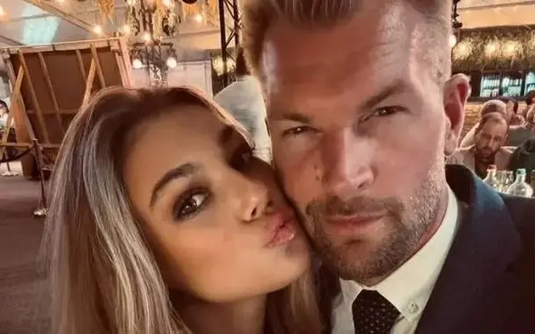'RVG' schiet serieus uit z'n sloffen na commentaren over zijn lief Valentine: "Ontvolg me dan!"