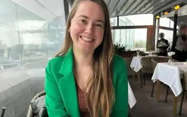 Charlotte onthult hoeveel haar 'suikeroompjes' haar betalen per date én wat ze allemaal met haar doen