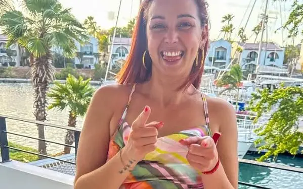 Lotte Vanwezemael toont zich in bikini en krijgt opvallende vraag: "Jaloers?" (foto's)