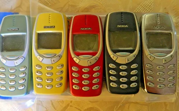 Iedereen wilde hem in 2000: zoveel is je oude Nokia 3310 vandaag nog waard