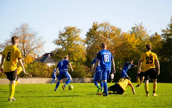 Lokale helden, hoge odds: Hoe amateurclubs invloed hebben op underdogweddenschappen in bekertoernooien