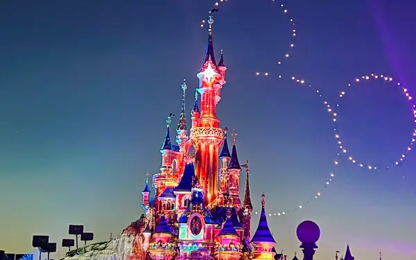 Disneyland Parijs in de jaren '90: 1.370 frank voor een ticket, en dit betaal je nu