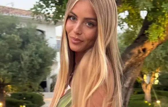 Mishel, de werderhelft van Thibaut Courtois, toont zich in lingerie... en dat doet wel iets met een mens (foto's)
