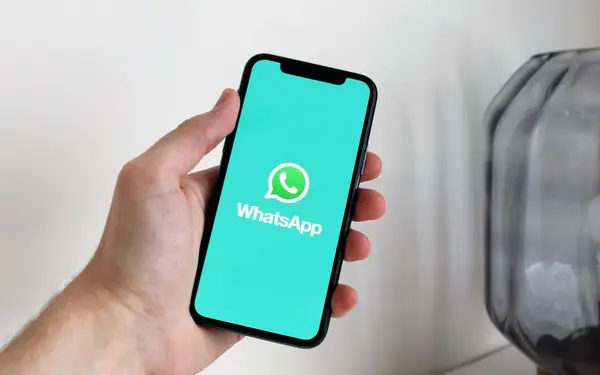 Nummers van 3 miljoen Belgen te koop aangeboden: verwacht golf van valse sms'en en telefoontjes