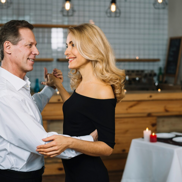 "Mijn vrouw had een affaire met haar baas, ik nam wraak door in bed te duiken met haar beste vriendin"