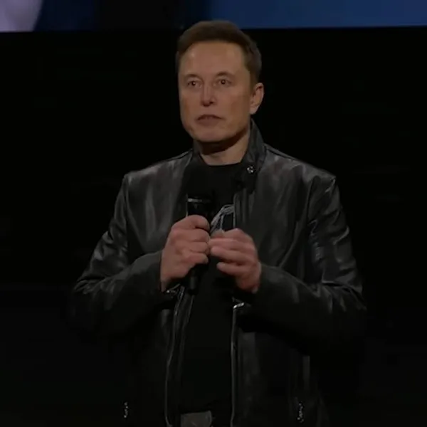 Elon Musk heeft een nieuw 'geheim wapen' om de reputatie van Tesla op te poetsen: "Het is een goede afleiding"