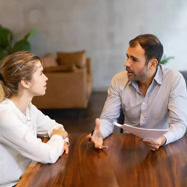 Sympathiek overkomen tijdens een sollicitatiegesprek doe je op deze manier: "Recruiters moeten een klik voelen"