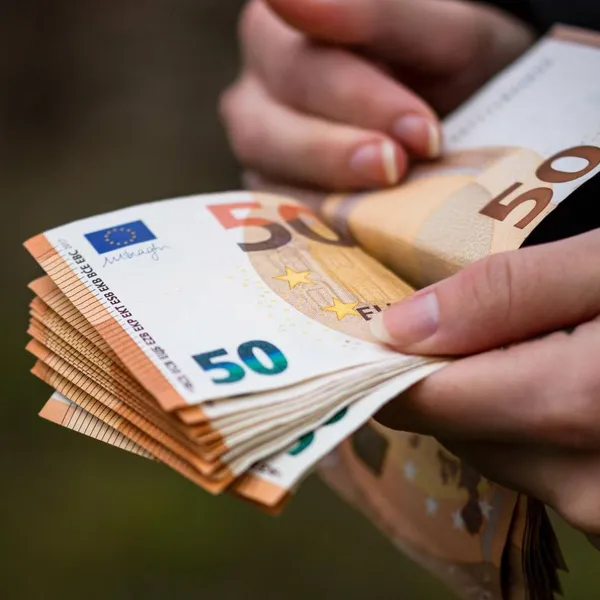 Zoveel spaargeld zou jij als Belg eigenlijk moeten hebben: "Verschil tussen gemoedsrust en stress"