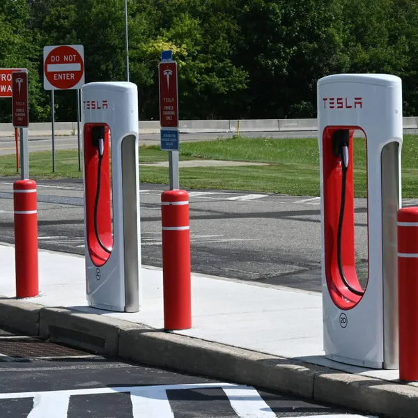 Tesla-eigenaar ontdekt verrassende laadtijd bij wagen met 400.000 kilometer op de teller