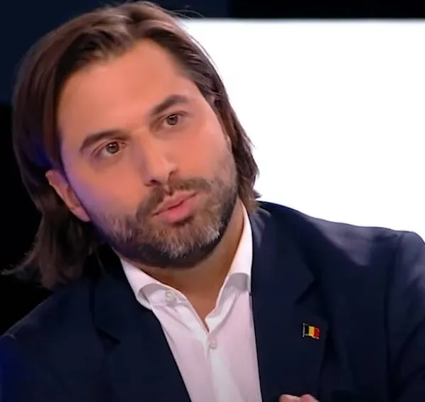Bommetje onder de competitiehervorming in het profvoetbal: Georges-Louis Bouchez trek ten aanval